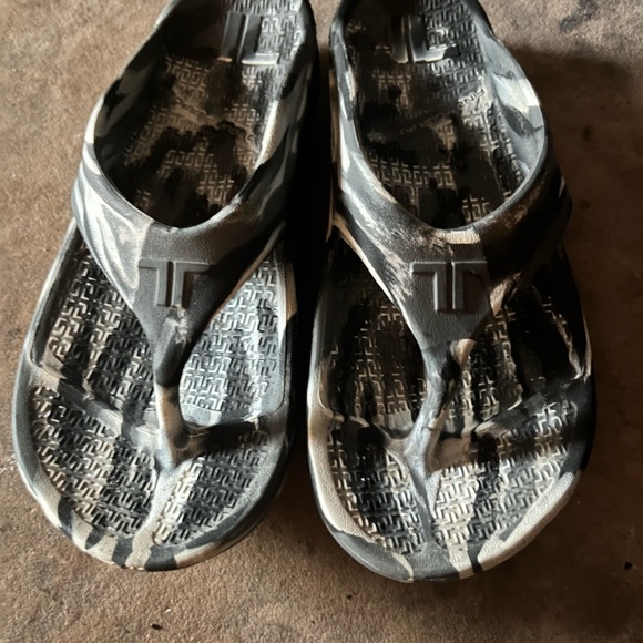 Telic Energy Flip Flop - Picture 4 of 4